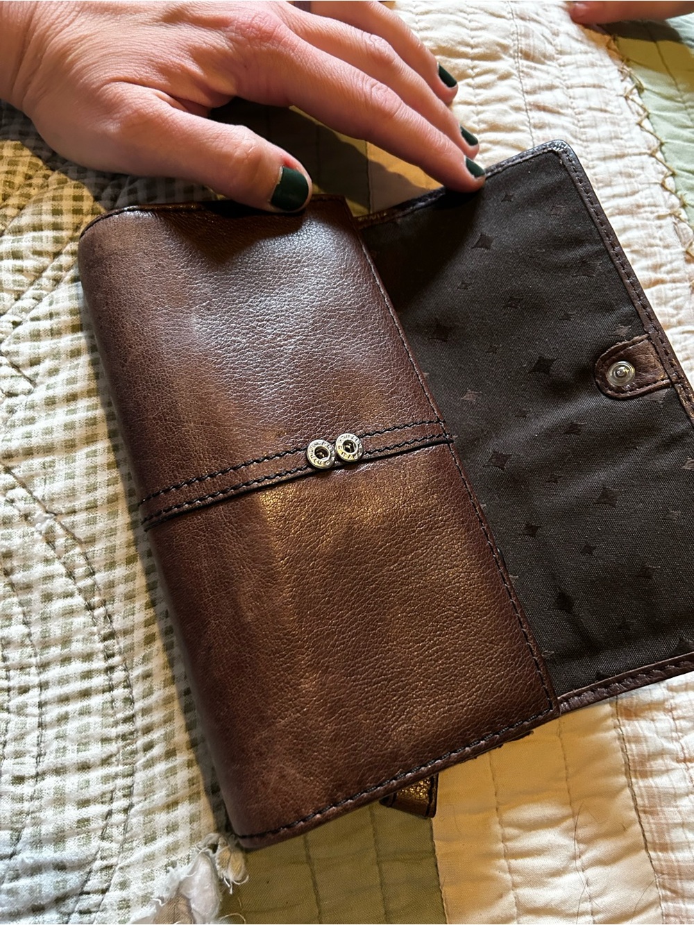 Vintage Fossil Wallet - Picture 4 of 13